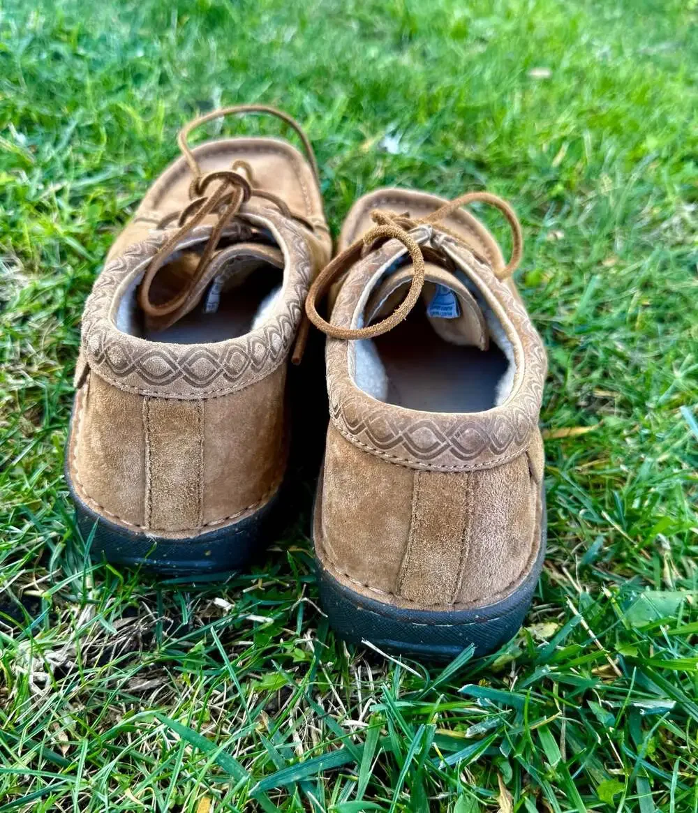 UGG